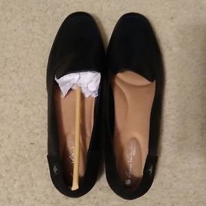 Gloria Vanderbilt Loafers size 9.5